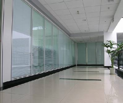 福耀玻璃 受益汽车销售利益猛增 - 新闻中心 - 九