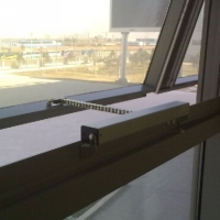 江蘇無錫電動窗戶 微型電動開窗機 鏈條式開窗器 電動開窗器