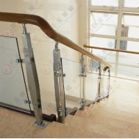 不銹鋼樓梯，玻璃樓梯