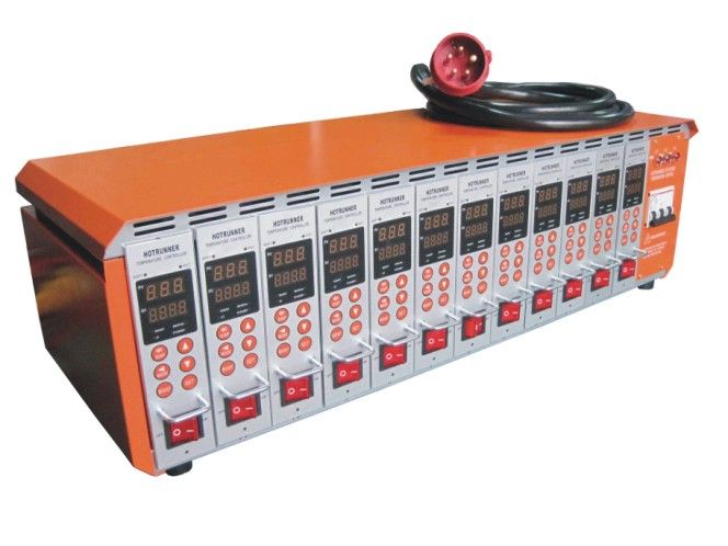 产品规格: 机箱电源电压: 三相五线(380~415V)或 三相四线(200~242V) 电源频率: 50/60Hz自动转换 温控卡: TC-M01或TC-M02 感温线类型: J型或者K型热电偶 校准精度: 0.5%F.S 控制精度: 0.5 控制算法: 模糊自适应PID 控制模式: 闭环(自动),开环(手动) 控温范围: 0~450(32~842) 额定负载: 每温区16A 连接器类型: 多种可选 连线方式: 多种可选 环境温度范围: 0~55(32~131) 环境湿度范围: 10~85%