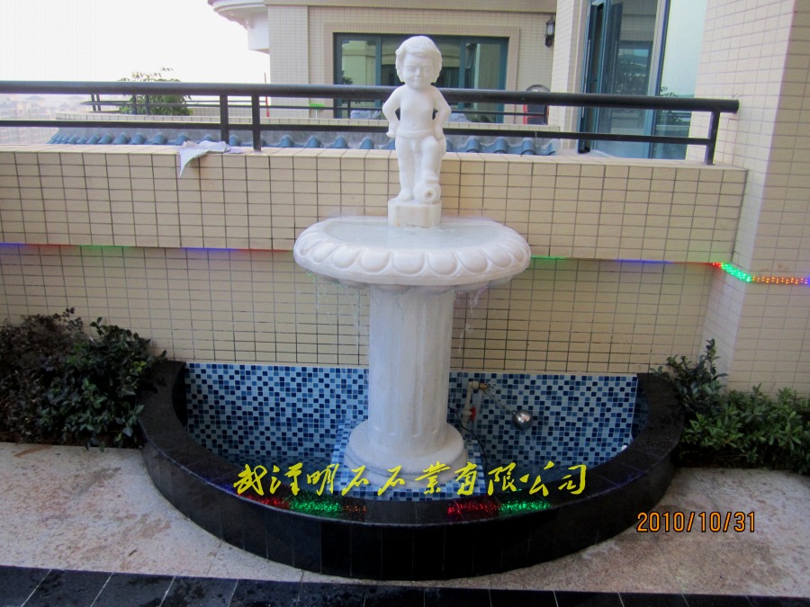 武汉明石石业有限公司是专业的风水球、石狮子、景观石、奇石园林石、石雕喷泉、玉雕玉器生产商、批发商、出口商。全面公司介绍、更多产品造型、品类及视频请登录我公司的网站。(百度搜索明石石业)。 【风水球】风水球最大球径2.3米,材质有大理石、花岗岩、玉石。造型有欧式风水球和中式风水球。